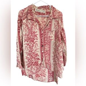 Magnolia Pearl Rose Button down top
